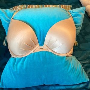VS Victoria’s secret plunge bra 34 DD